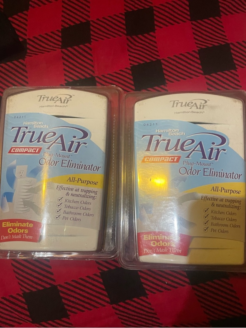 Hamilton Beach TrueAir
Compact Plug-Mount Odor
Eliminators Bundle Of 2